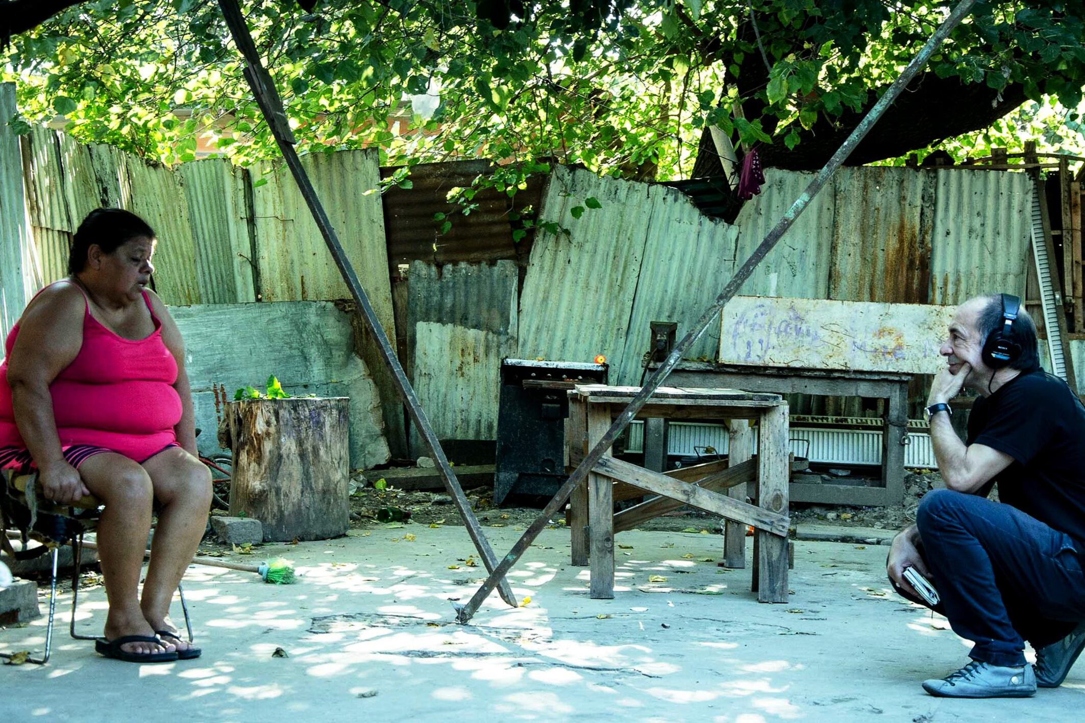 Rubén Plataneo durante el rodaje de su notable documental "Triple Crimen".