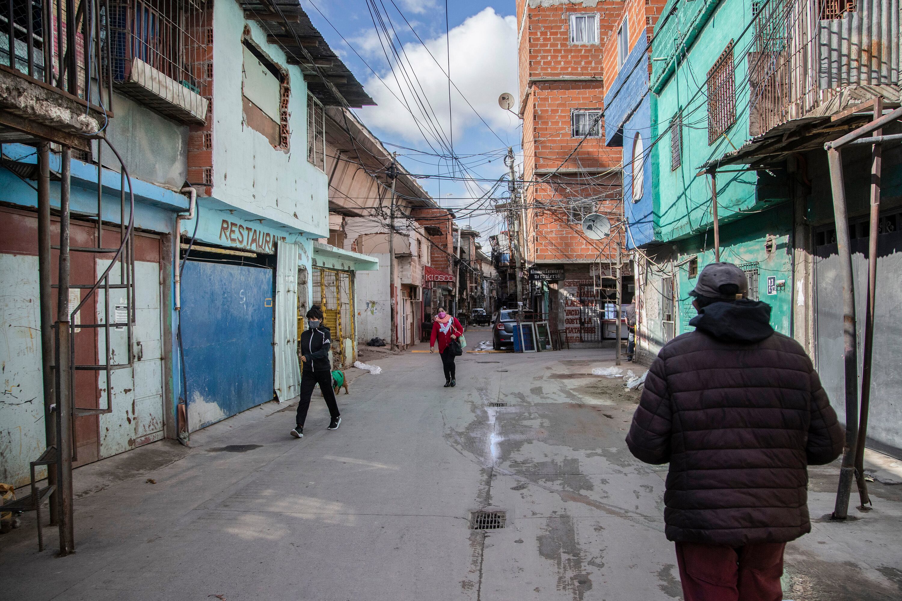 El incremento del gas envasado y la electricidad destruye la economía de las familias pobres.