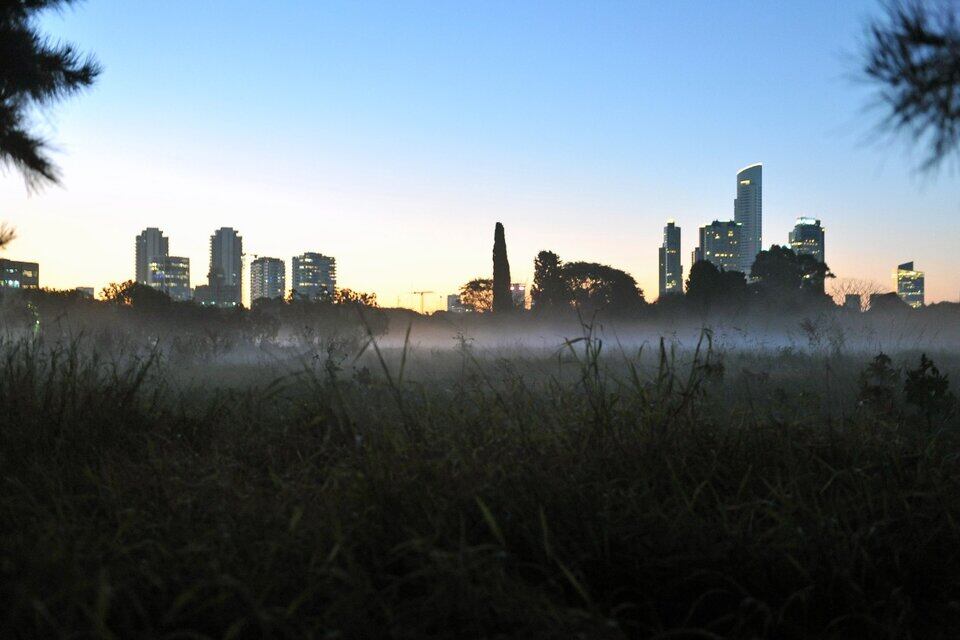 "El mercado está definiendo la ciudad, multiplicando la capacidad constructiva", denunció Javier Andrade, legislador porteño del Frente de Todos.