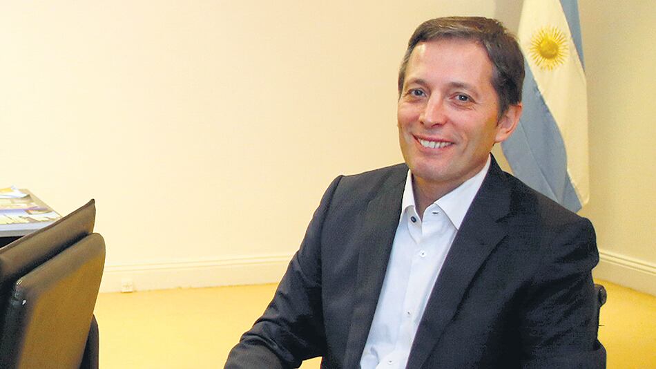 Gray dijo que apunta a “la confluencia de todos los sectores”.