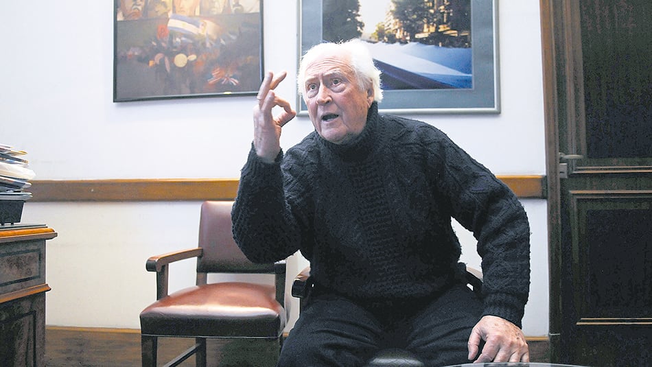 Fernando “Pino” Solanas reclama la creación de un gran frente patriótico.