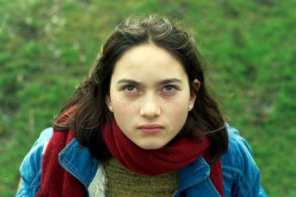 Sofía Clausen va descubriendo la música de su cuerpo y de la ciudad. 