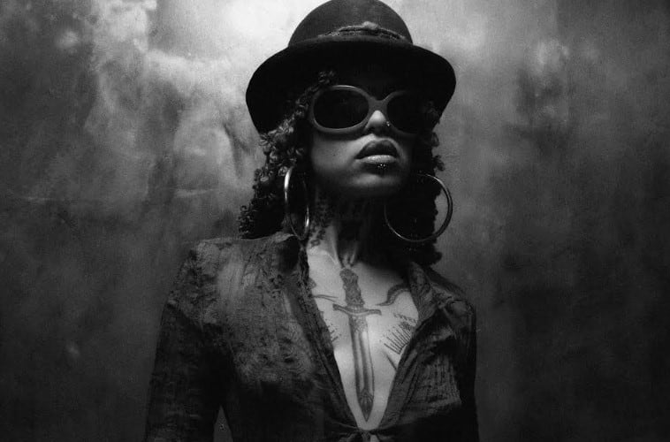 Esta joven inglesa de 30 años define su estilo como R&B psicodélico con influencias dub. 