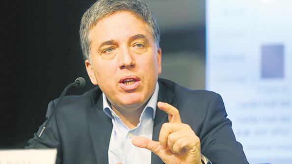 Nicolás Dujovne, ministro de Hacienda, se entusiasmó por la aceleración del ajuste fiscal que le pide el Fondo Monetario.