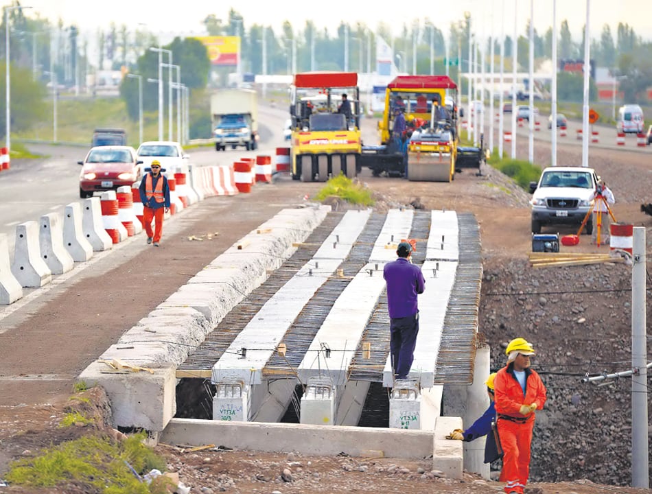 Las obras viales lideran las obras públicas, que en 2016 quedaron frenadas.