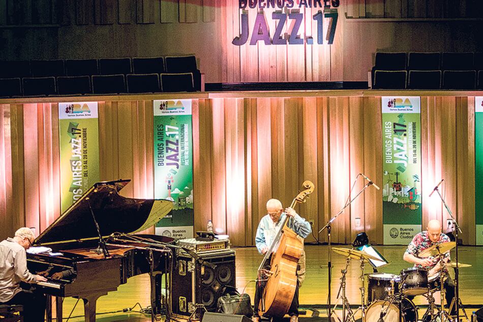 Gary Peacock, Marc Copland y Joey Baron dieron el show del año en la Usina del Arte.