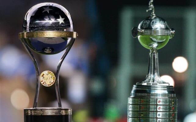 Los trofeos de Copa Libertadores y Sudamericana