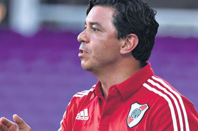 “Tenemos tres buenos arqueros, veremos quién arranca”, afirmo Gallardo.