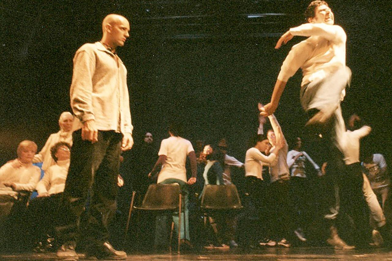 La primera edición de A propósito de la duda, en el año 2000.  