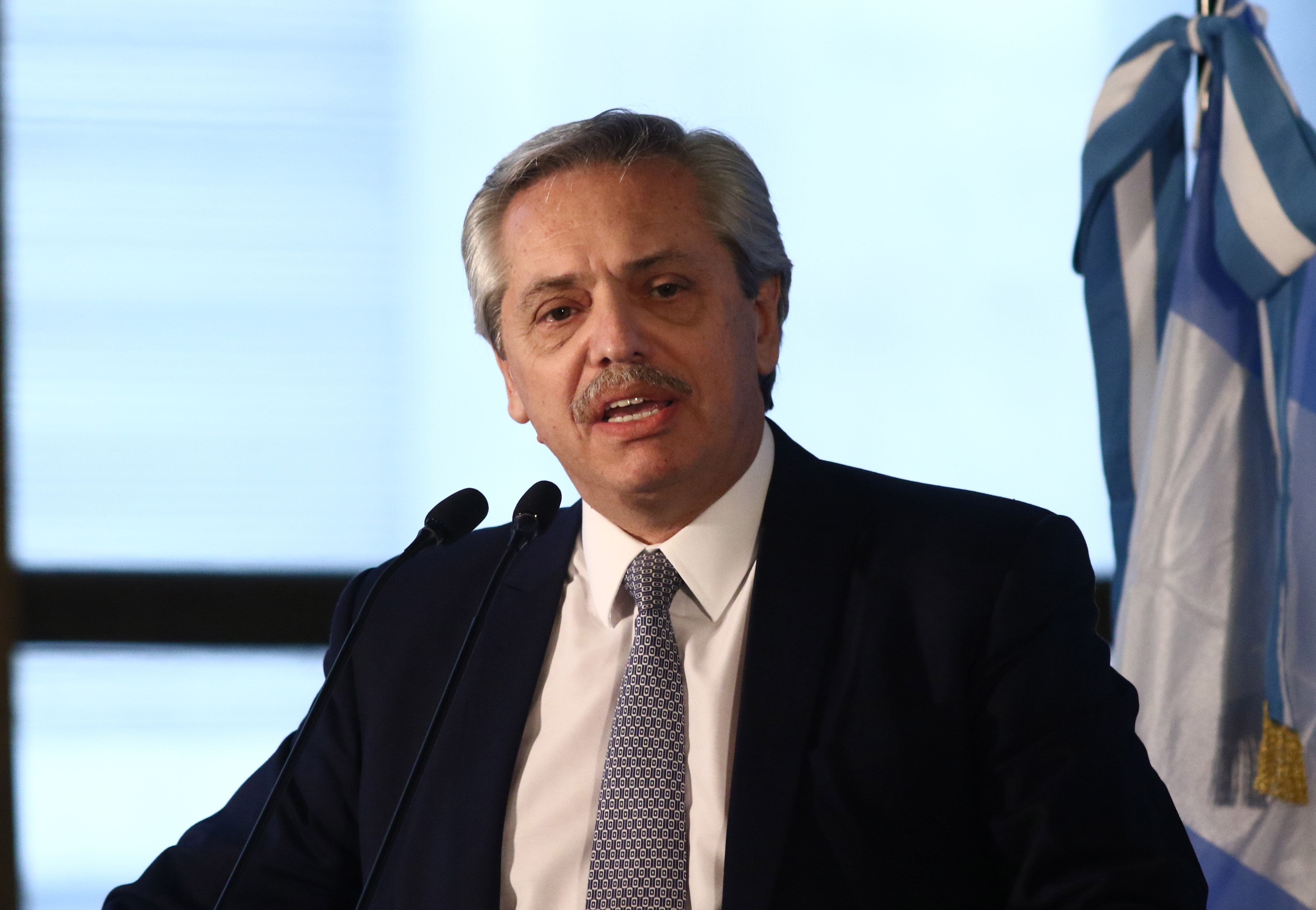 El presidente Alberto Fernández, liderando la estrategia sanitaria y económica para enfrentar el coronavirus.