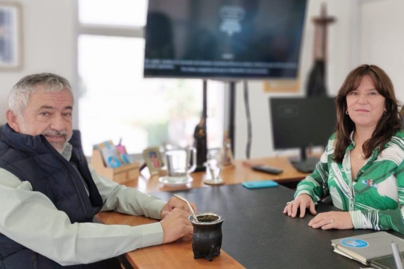 Inés Brizuela y Doria y Armando Molina.