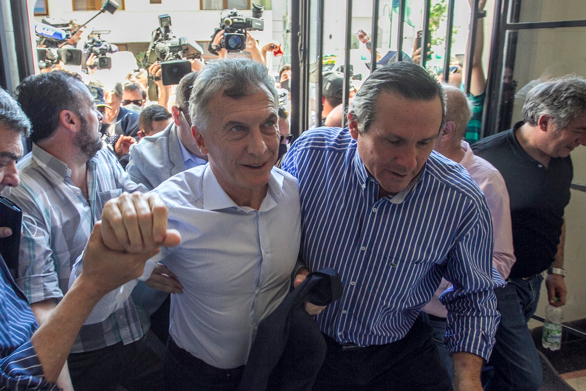 "Los bonos se nos vencían", argumentó Macri y dijo que el Gobierno está "obsesionado" con él.