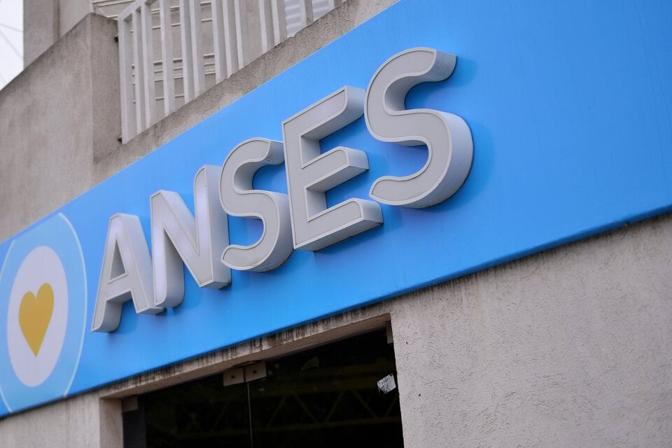 El nuevo bono de $45.000 será a través de la ANSES.