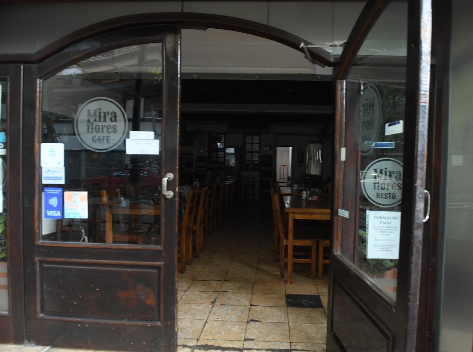 Un bar sin luz en Mendoza
