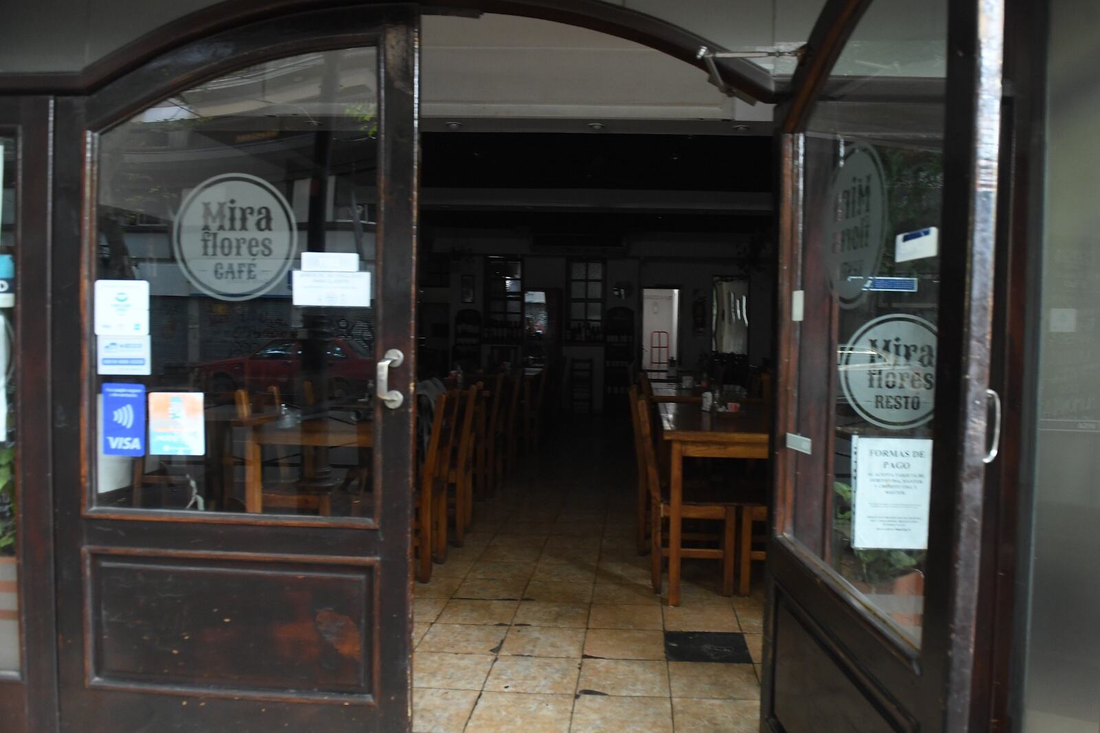 Un bar sin luz en Mendoza