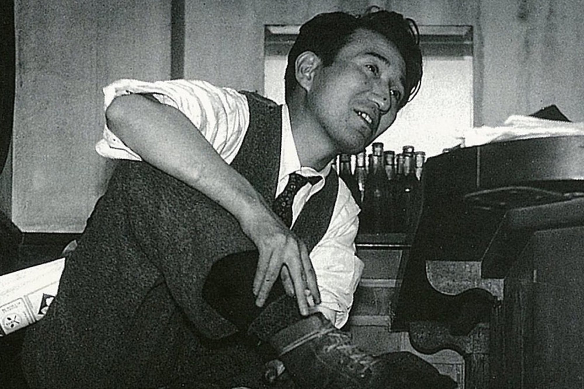 Osamu Dazai se suicidó en 1948 a los 38 años.