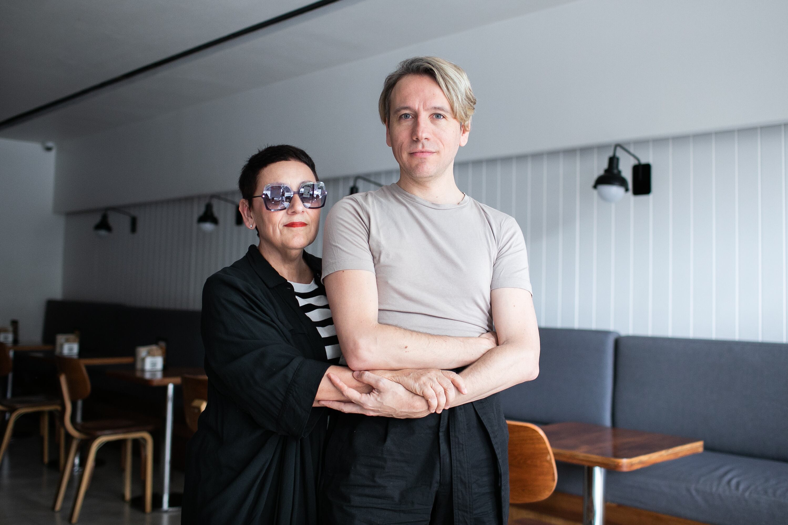 Donato y Smith. "Mi vida anterior" se puede ver los lunes en Dumont 4040.