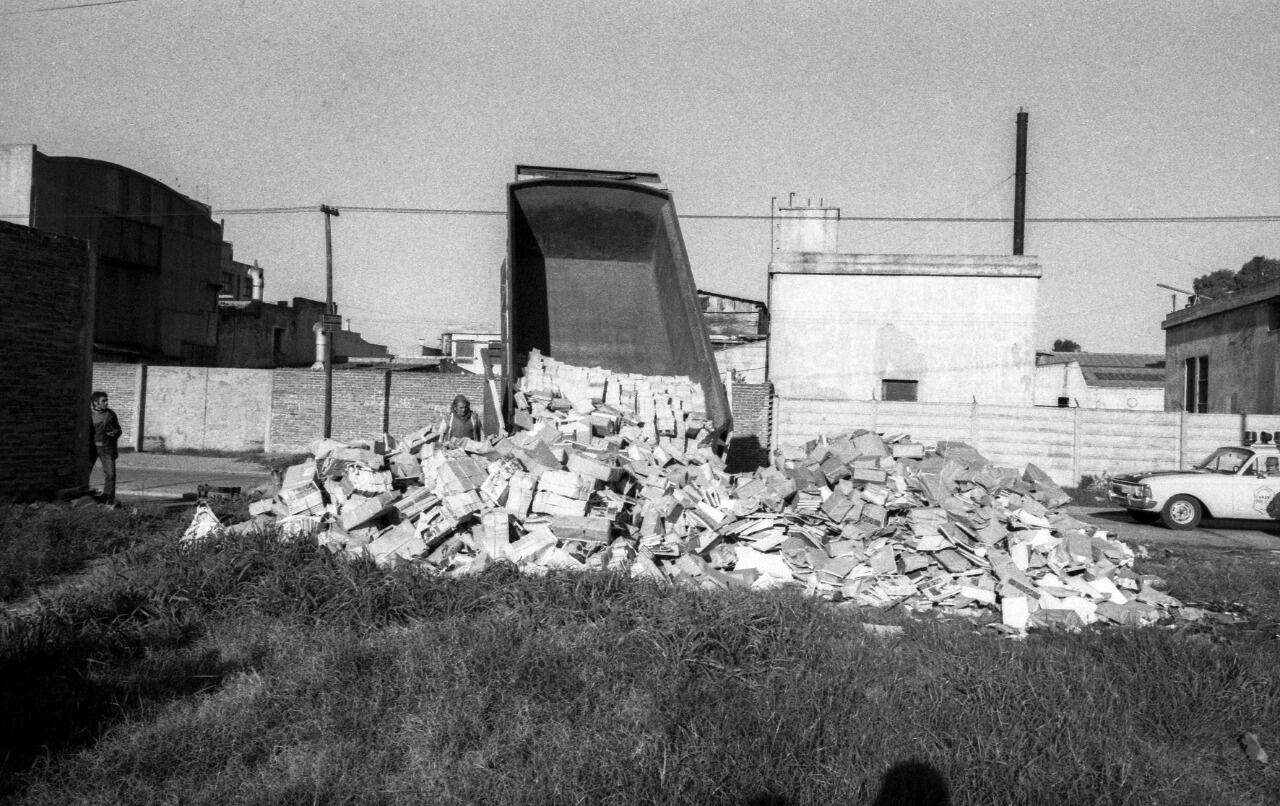 La quema de libros del CEAL quedó en la memoria como un de los símbolo de la dictadura.