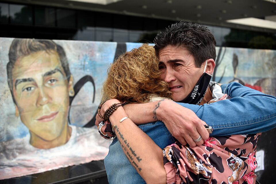Marisabel Bauer, mamá de Michel, tuvo que pelear duro para lograr justicia 8 años después. Abajo, Omar Guillermo y Omar Jesús Dal Lago, padre e hijo, condenados a 15 años.