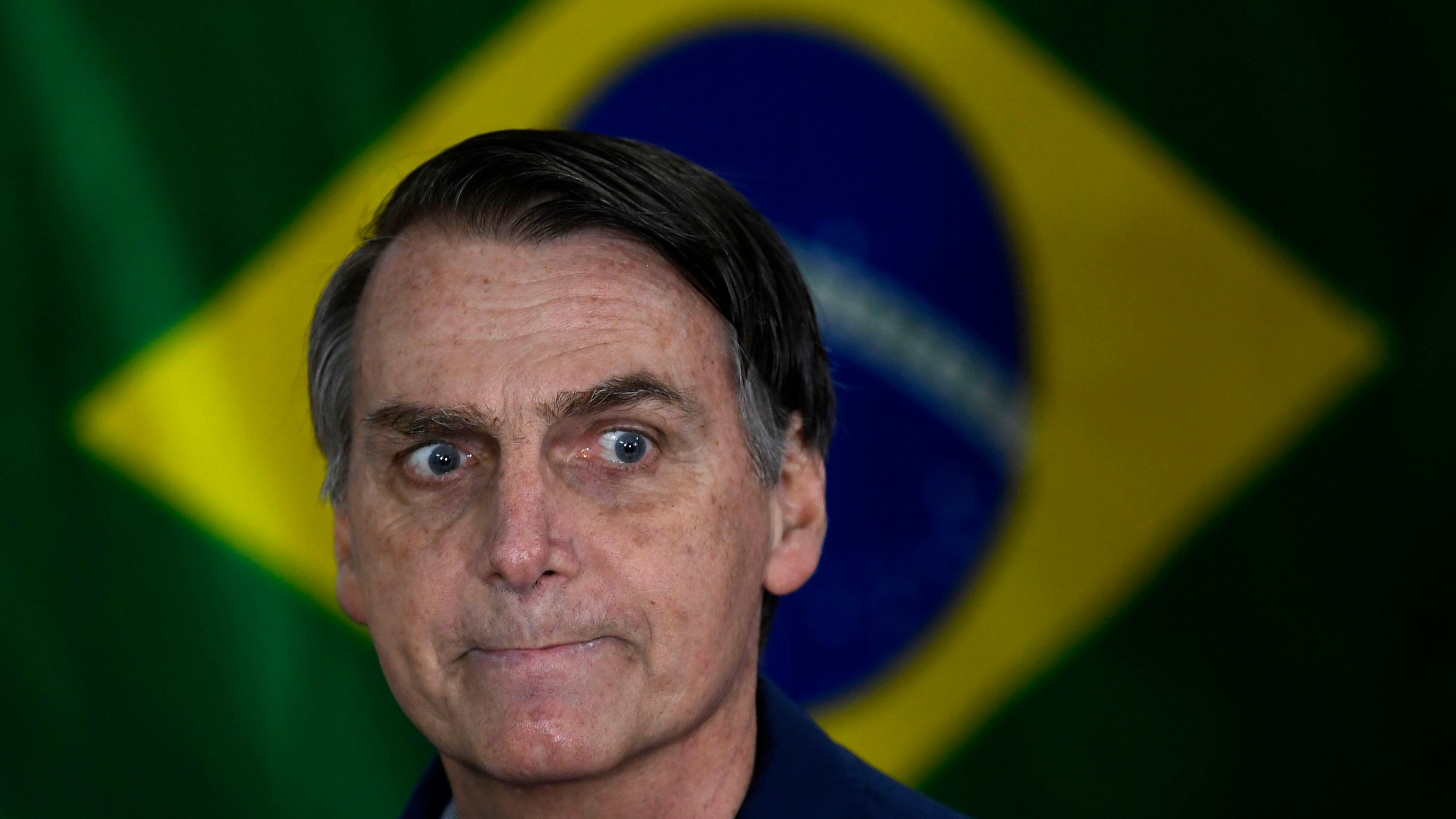 Bolsonaro menosprecia las cifras de deforestación creciente.