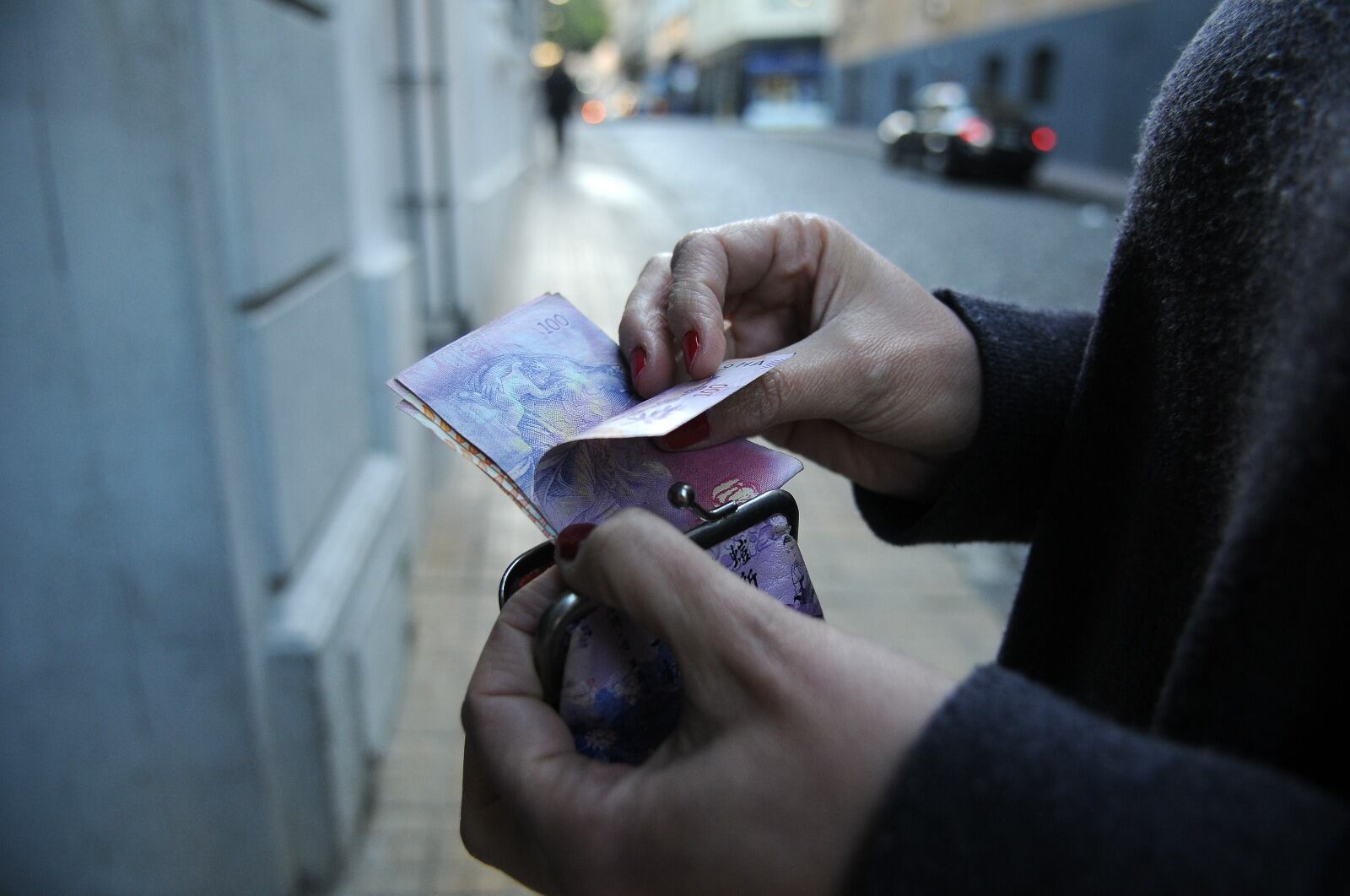 El índice de salarios del Indec subió en el primer bimestre un 11 por ciento.