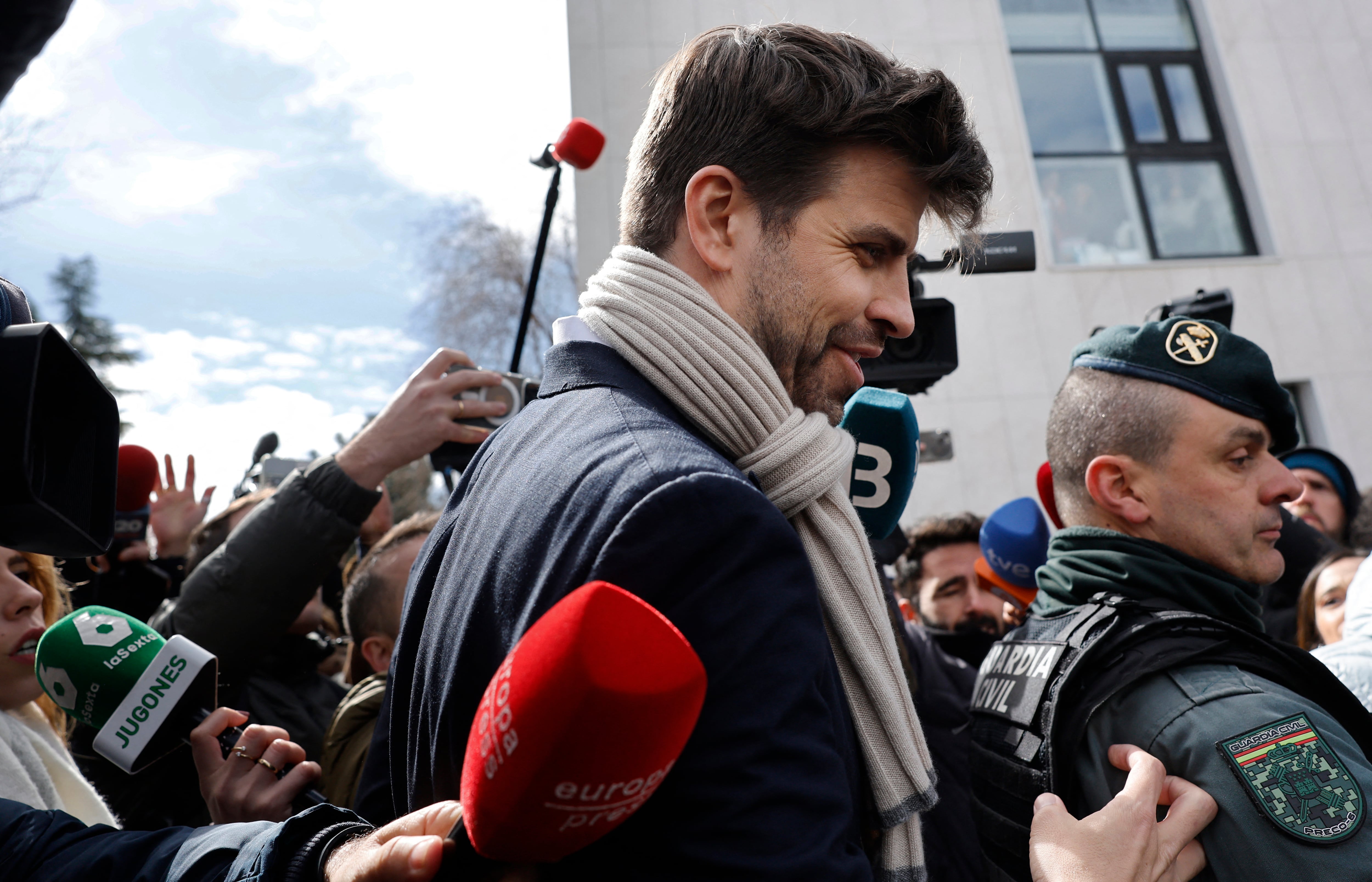Piqué durante su llegada al juzgado.