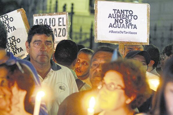 La respuesta de los entes de control, ENRE y Enargas, también está siendo cuestionada.