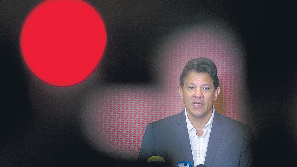 Haddad lamentó que la prensa local sea indiferente al ambiente de violencia que se vive en Brasil.