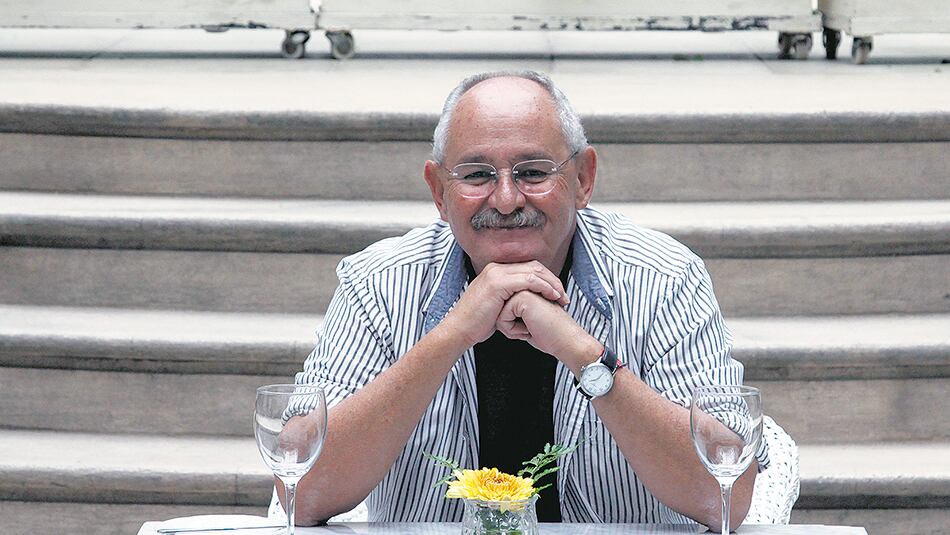 Taibo llegó para presentar este libro en la feria, hoy a las 18 en la sala Tulio Halperin Donghi.