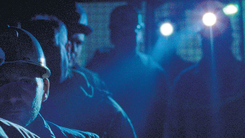 Good Luck, un díptico rodado en dos lugares del mundo: una mina de cobre en Serbia y otra de oro en Surinam.