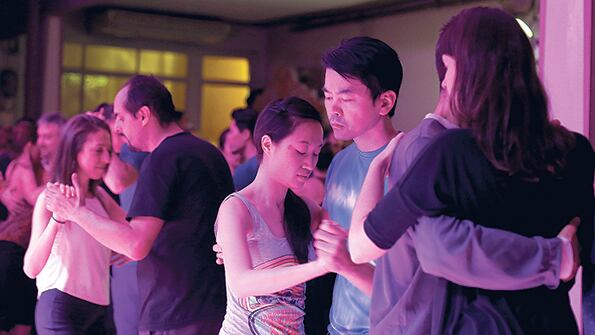 La pregunta “¿de dónde sos?” se escucha cada vez menos en las milongas porteñas.