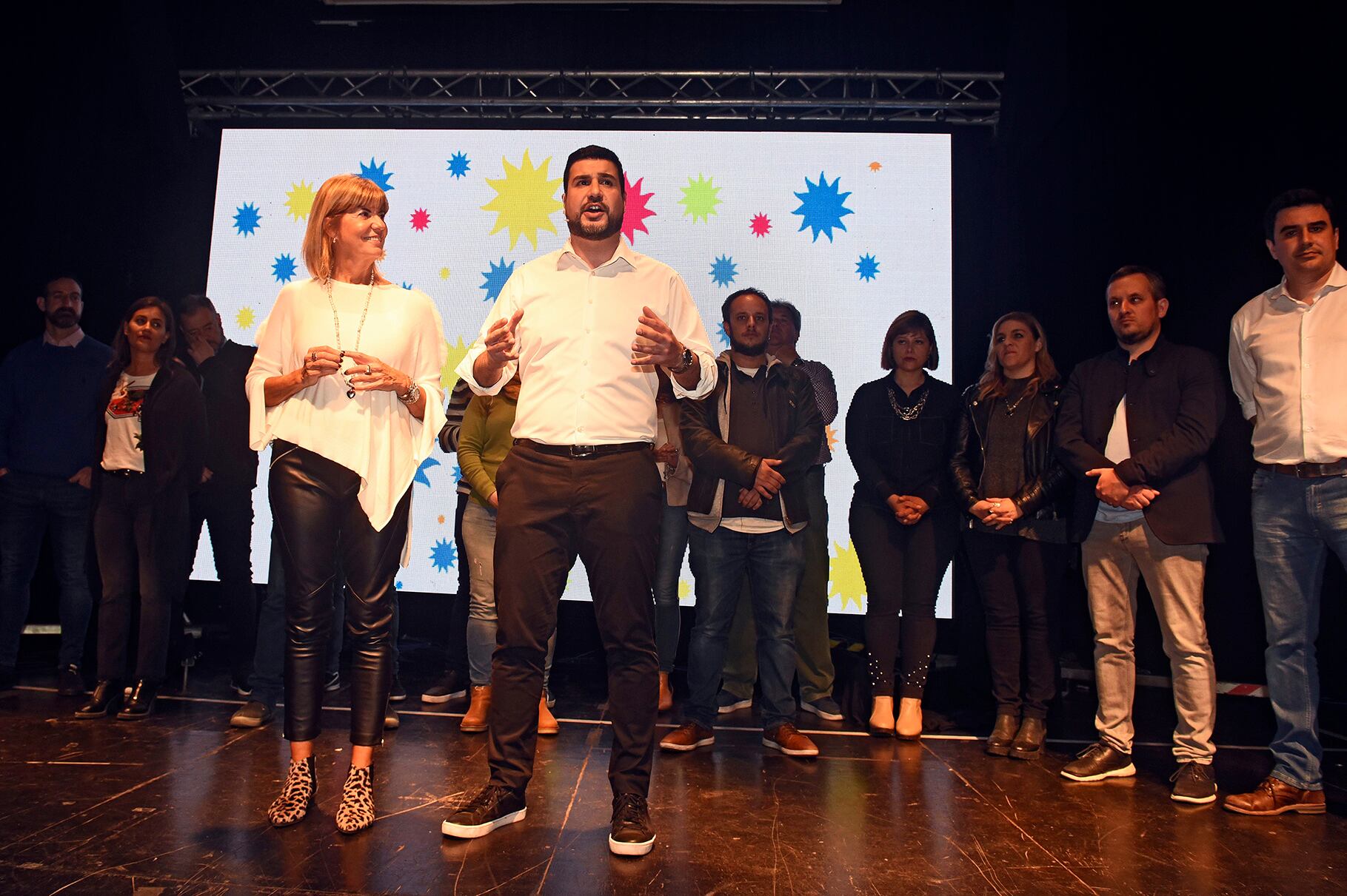 Rodenas y Cleri fueron quienes arengaron en el Atlas.