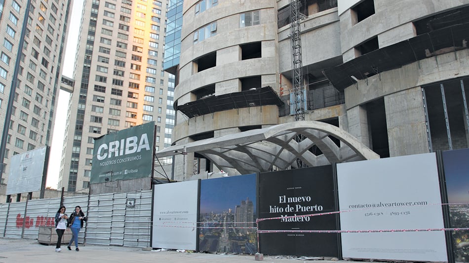 Las irregularidades fueron registradas por AFIP en la construcción de la Alvear Tower, que se promociona como el (futuro) edificio más alto del país.