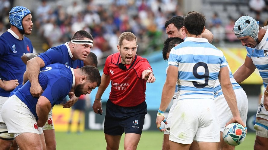 Angus Gardner, el árbitro australino cuestionado por Los Pumas. 