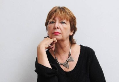 Richard sostiene que el feminismo en Chile está marcado por el rol de las organizaciones de mujeres que lucharon contra la dictadura.