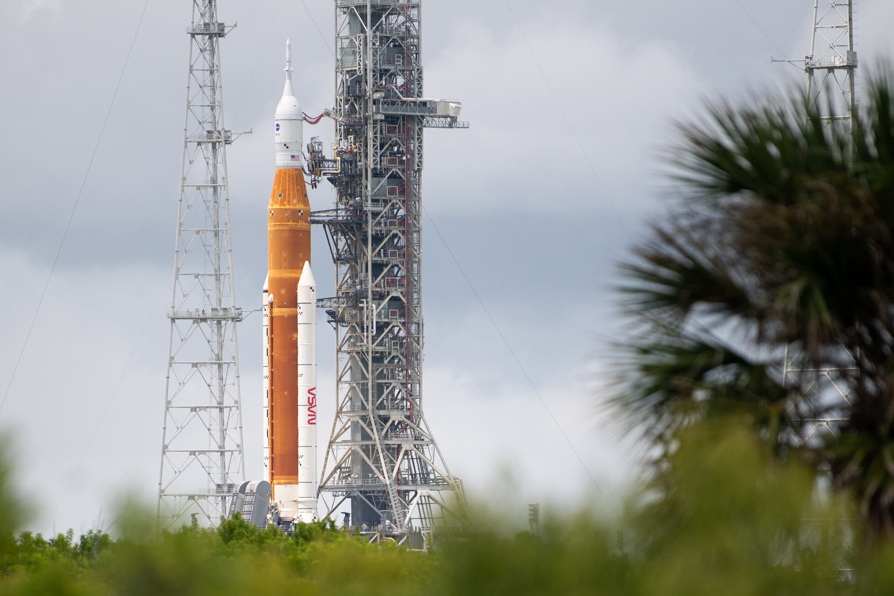 El primer intento de lanzamiento de la Artemis I tuvo lugar el 29 de agosto, pero fue cancelado debido a un fallo en uno de los cuatro motores RS-25 del poderoso cohete SLS. Foto: NASA.