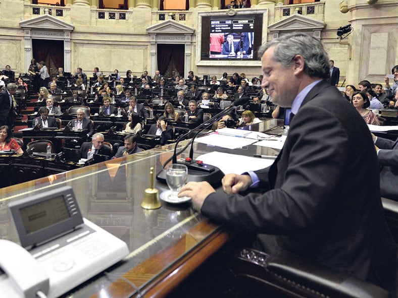 La Cámara de Diputados se reunió ayer solamente para renovar sus autoridades.