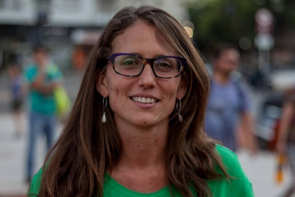 Elizabeth Gómez Alcorta, ministra de  Mujeres, Géneros y Diversidad, firmó la resolución que establece la nueva excepción.