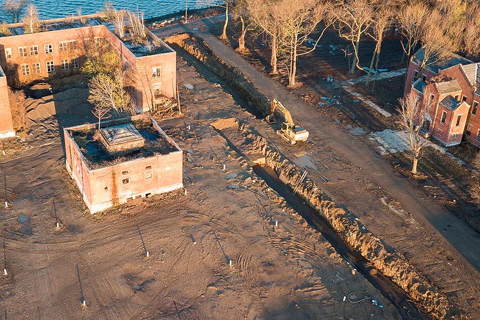 Fosas comunes en Nueva York para enterrar a los muertos por coronavirus