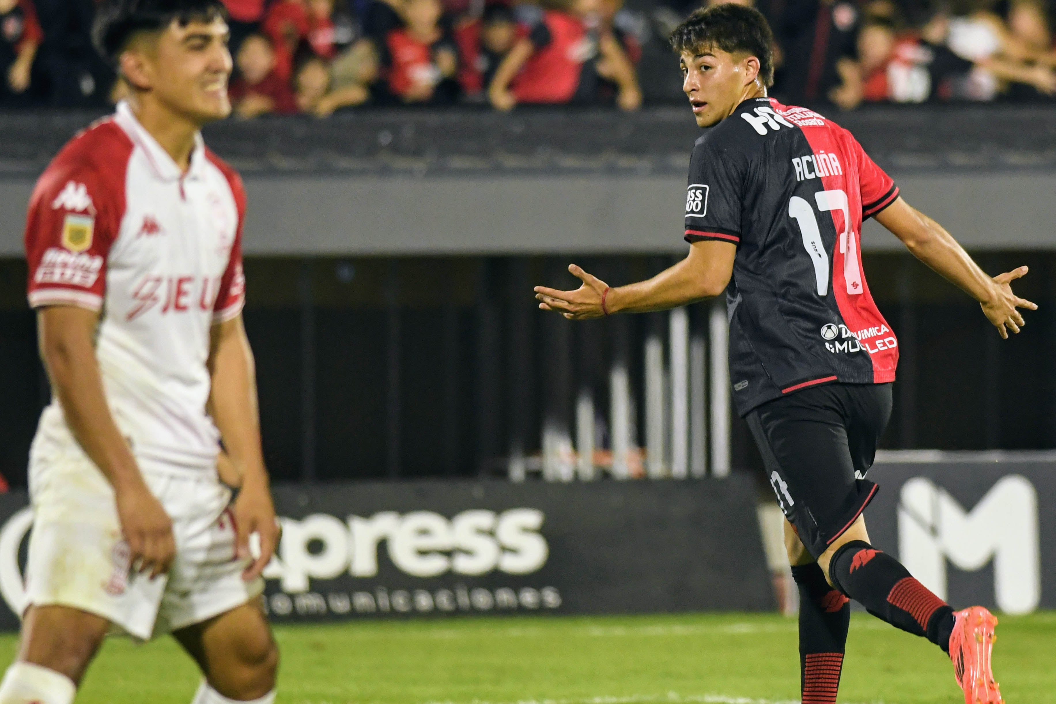 El juvenil Acuña inicia el camino de la victoria para Newell's