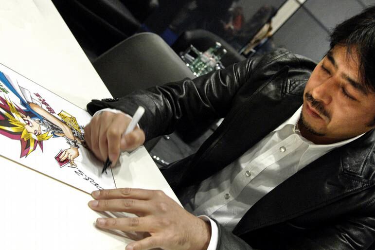 Takahashi Kazuki, el artista de manga japonés que creó la famosa serie de cómics "Yu-Gi-Oh!"