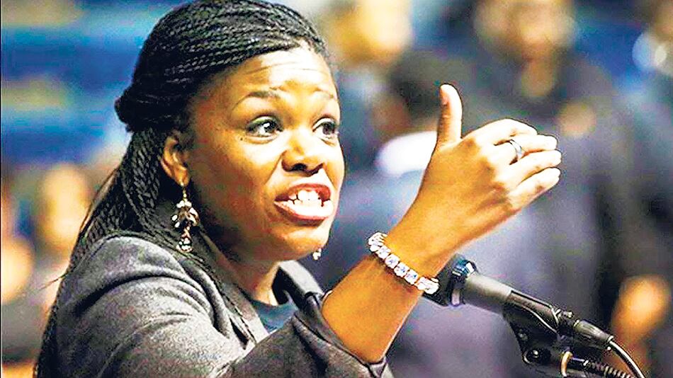 Cori Bush empezó a consolidar su trayectoria después de la represión a la comunidad de Ferguson.