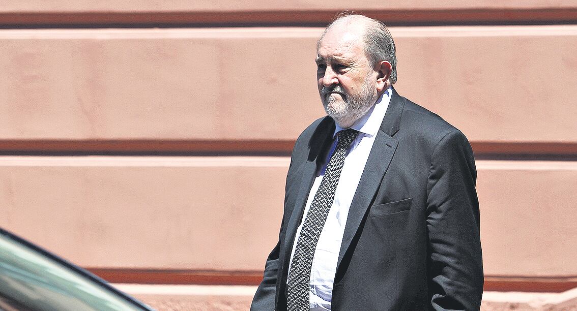 El gobernador pampeano, Carlos Verna, afirmó que no piensa “bajar las jubilaciones actuales y futuras”.