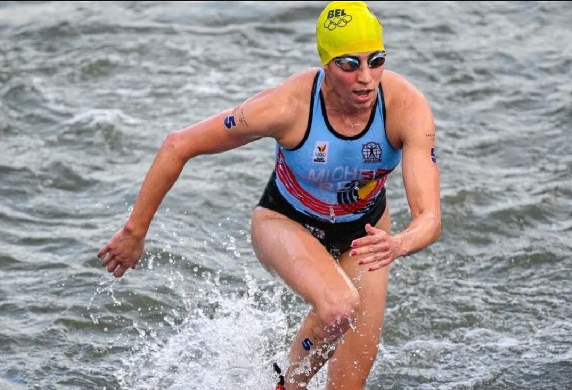 Michel fue 38a en la prueba femenina y tras ella, según informan medios belgas, cayó enferma tras su paso por el río Sena