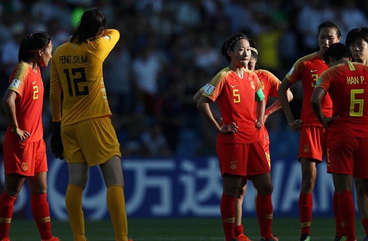 Las jugadores chinas de fútbol fueron aisladas en un hotel de Brisbane en prevención por el coronavirus.