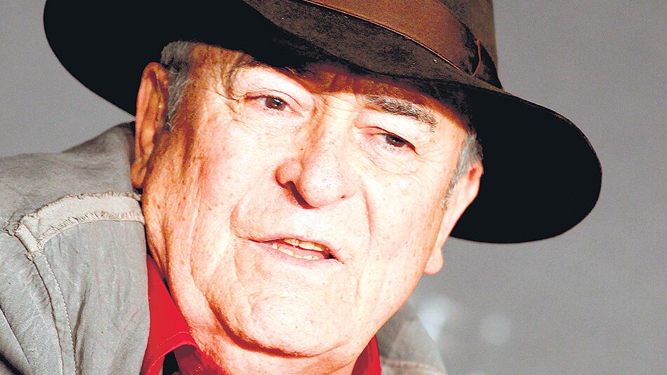 Bertolucci falleció en Roma, con 77 años cumplidos el pasado mes de marzo; su legado incluye varios auténticos clásicos del cine “de autor”.