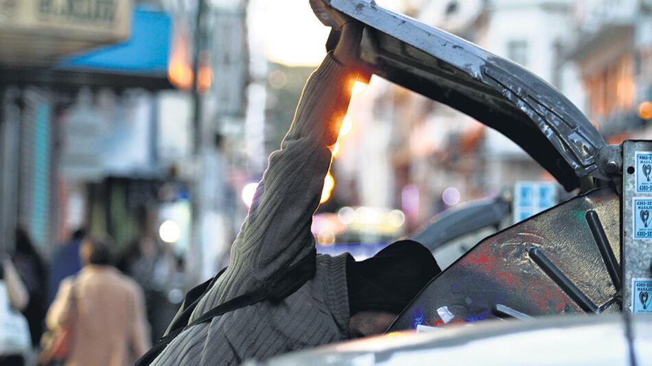 Los sectores más afectados con la política económica son los de más bajos ingresos, especialmente los dos primeros deciles.