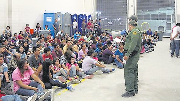 Niños inmigrantes, la mayoría centroamericanos, en un centro de detención de Texas.