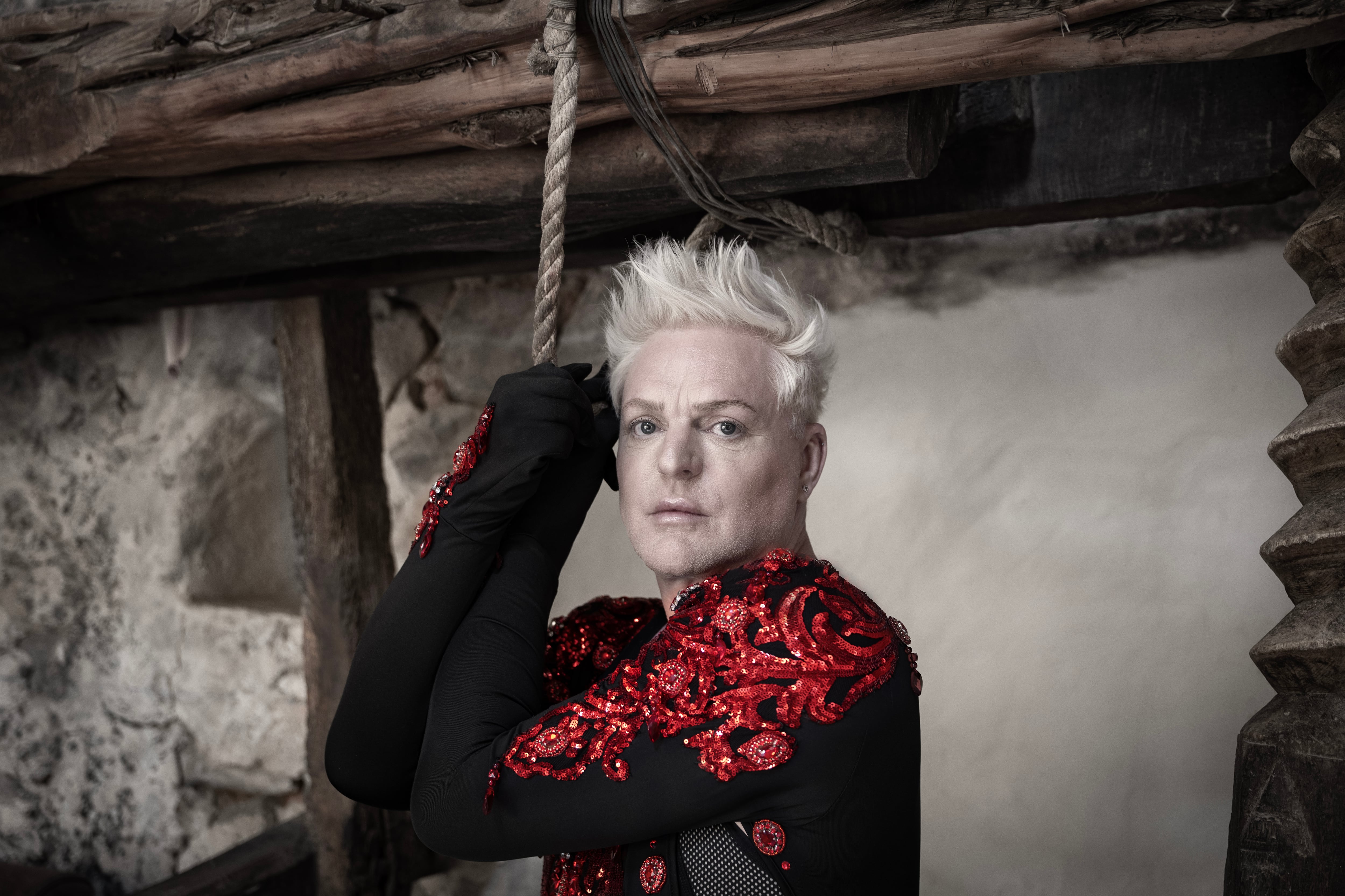 "Nunca quiero soltar a mi yo salvaje", afirma Andy Bell. Imagen: Sean Black