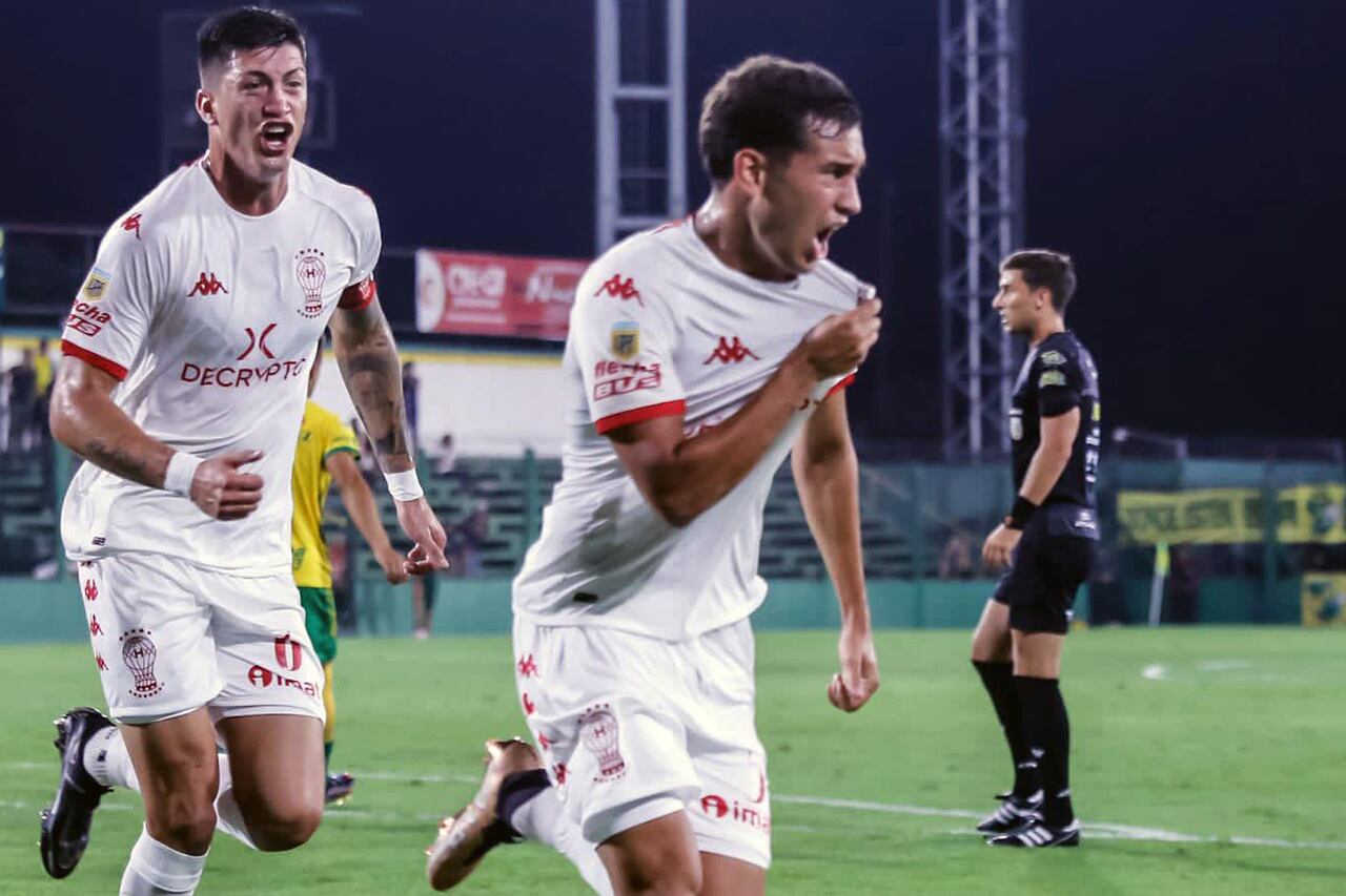 Seis goles en Florencio Varela y tres puntos para Parque Patricios